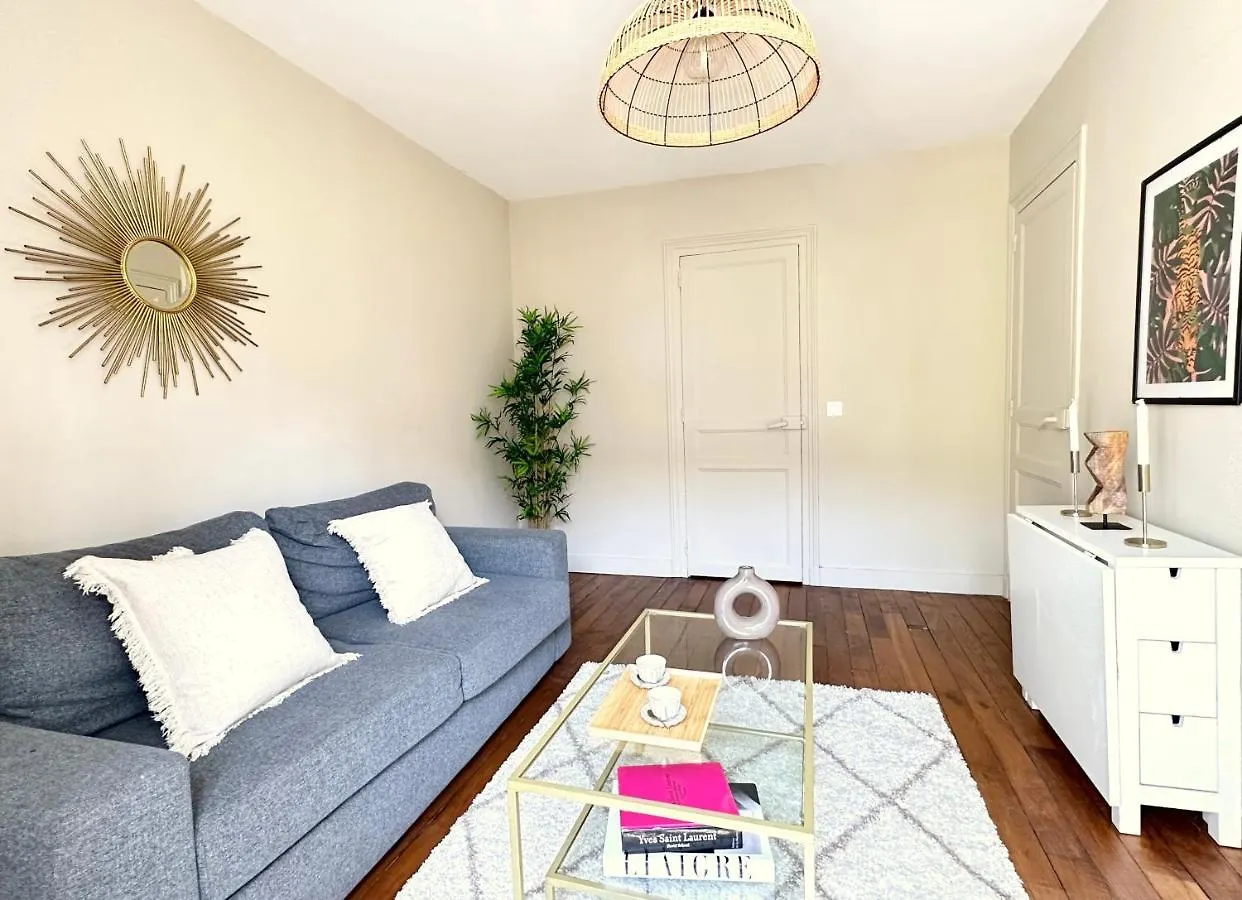 Arc De Triomphe Cosy Retreat Apartment Paris France